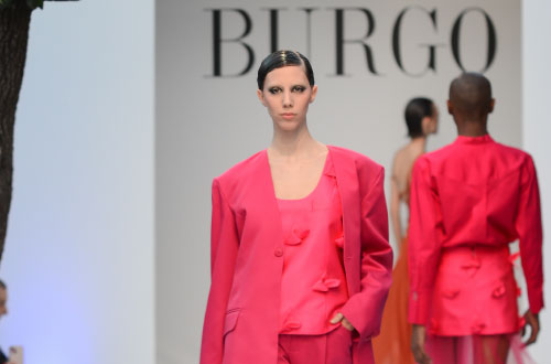 coleccion-alumnas-rosa-sastreria-burgo-mexico-milan