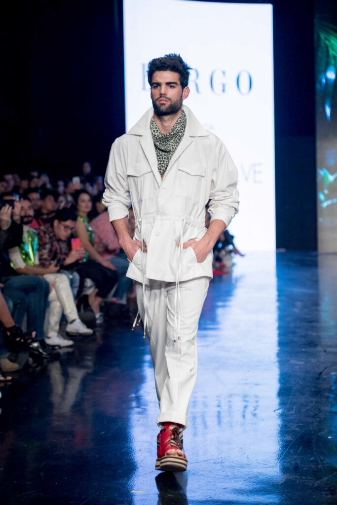 diseno-costura-moda-alumnas-burgo-mercedes-fashion-week-look-total-white-hombre